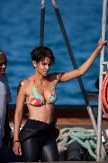 940x768, 76 KB, Halle-Berry-on-the-set-of-Dark-Tide-2012-Movie-Image-3.jpg